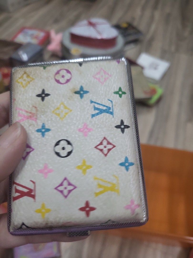 LV Cigarette holder (Category: Wallets & Card Holders) located in Caloocan City. Submitted by lynette1977 (Listing ID 1470241889, Image 1). Description: .
