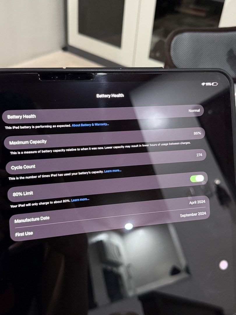 M4 Ipad Pro 13-Inch 512gb Wifi + Cellular (Category: iPad) located in Manila. Submitted by Popeyes (Listing ID 1470177302, Image 2). Description: M4 iPad Pro 13 inch 512GB Black Wi-Fi + Cellular DOP: Sept 23 2024 with Receipt Display glass is excellent, no scratches. In case since bought. Please see photos for the actual item condition. Comes with unit, original box, original charging brick, ESR Magnetic Keyboard ($134.99) NO Type-C Cable. 274 cy