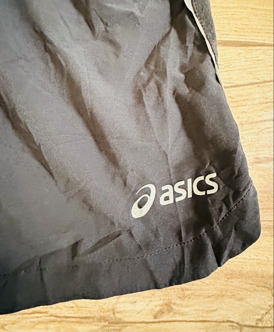 (M) Asics Short (Category: Activewear) located in Marilao. Submitted by mermaidswimwear (Listing ID 1470194410, Image 3). Description: Medium With inner With drawstrings Plus sf.