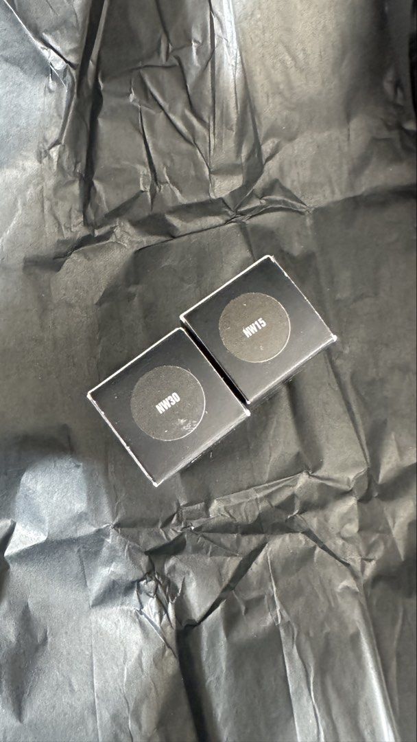 MAC Pro Longwear Concealer set (Category: Makeup) located in Las Pinas. Submitted by lovedbyma (Listing ID 1470155216, Image 3). Description: must buy as a set.