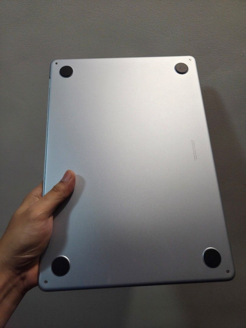 MacBook Air M4 Still Under Warranty (Category: Laptops & Notebooks) located in Taguig. Submitted by sankai23. (Listing ID 1470170373, Image 3). Description: - Barely used, using only with external keyboard and mouse. - Still under warranty until feb 2027 for your peace of mind - Low cycle count and good battery health - Sky Blue - 16GB/256GB - Complete with box, charger, and cable 📩 Pm for more info and detailed pictures. For meet-up only.: 📍Ma