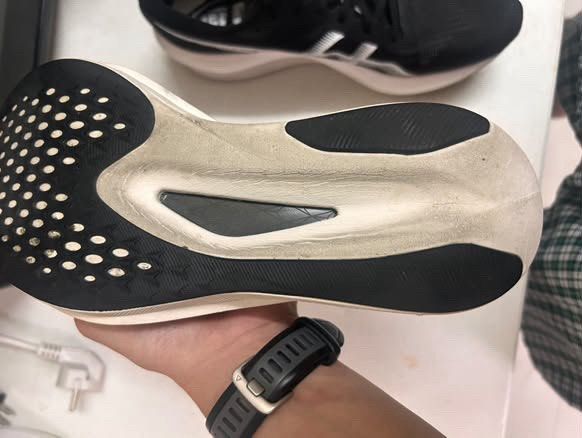 MAGIC SPEED 5 (Category: Activewear) located in Manila. Submitted by jzen42 (Listing ID 1470231945, Image 3). Description: 28km natakbo US size 9 black.