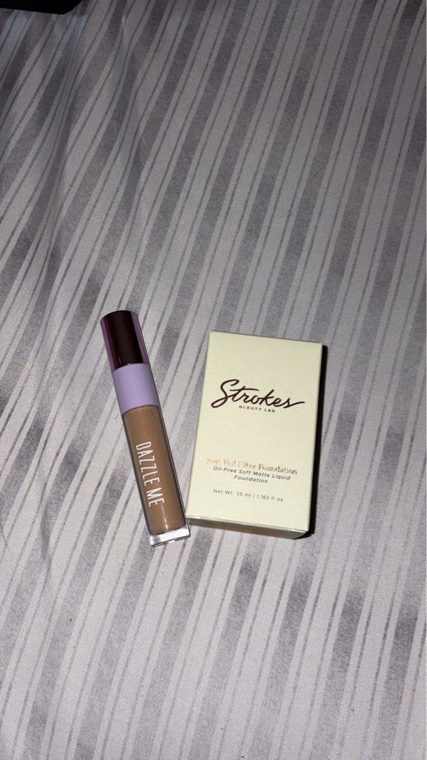 Makeup Set (Category: Makeup) located in Bulacan. Submitted by mimirosa (Listing ID 1470310114, Image 1). Description: Makeup set for sale (can be sold individually)! ₱550 ONLY! - Strokes foundation in SHADE LIGHT WARM - Dazzle Me Concealer in SHADE N05 - Barenbliss mascara RFS: Strokes never been opened nor used, and I barely used the concealer (2 times lang) and the mascara (2 times lang din) -Payment first basis (Bank Transfer) - J&T / LALAMOV
