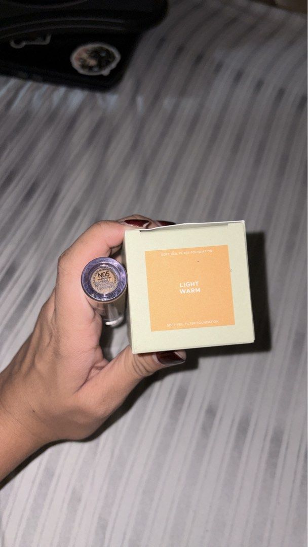 Makeup Set (Category: Makeup) located in Bulacan. Submitted by mimirosa (Listing ID 1470310114, Image 2). Description: Makeup set for sale (can be sold individually)! ₱550 ONLY! - Strokes foundation in SHADE LIGHT WARM - Dazzle Me Concealer in SHADE N05 - Barenbliss mascara RFS: Strokes never been opened nor used, and I barely used the concealer (2 times lang) and the mascara (2 times lang din) -Payment first basis (Bank Transfer) - J&T / LALAMOV