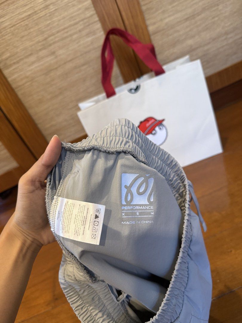 Malbon Golf Performance Shorts Grey Size S (Category: Shorts) located in Muntinlupa City. Submitted by yang.stuff (Listing ID 1470169402, Image 2). Description: Brand New Malbon Golf Mens Short Color: Light Grey Size: Small (S) Condition: Brand new with tags attached Srp: ₱7k Rfs: Wrong size / Price still nego.