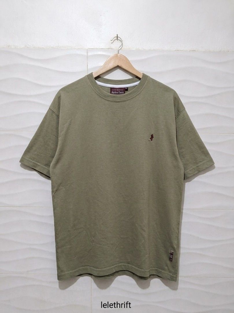 Malboro classic t-shirt (Category: Tshirts & Polo Shirts ) located in Batangas. Submitted by lelethrift.com (Listing ID 1470327532, Image 1). Description: Malboro classic size: Medium to Large excellent condition no issue ready to wear, nalabahan na embroidered chest cowboy design.