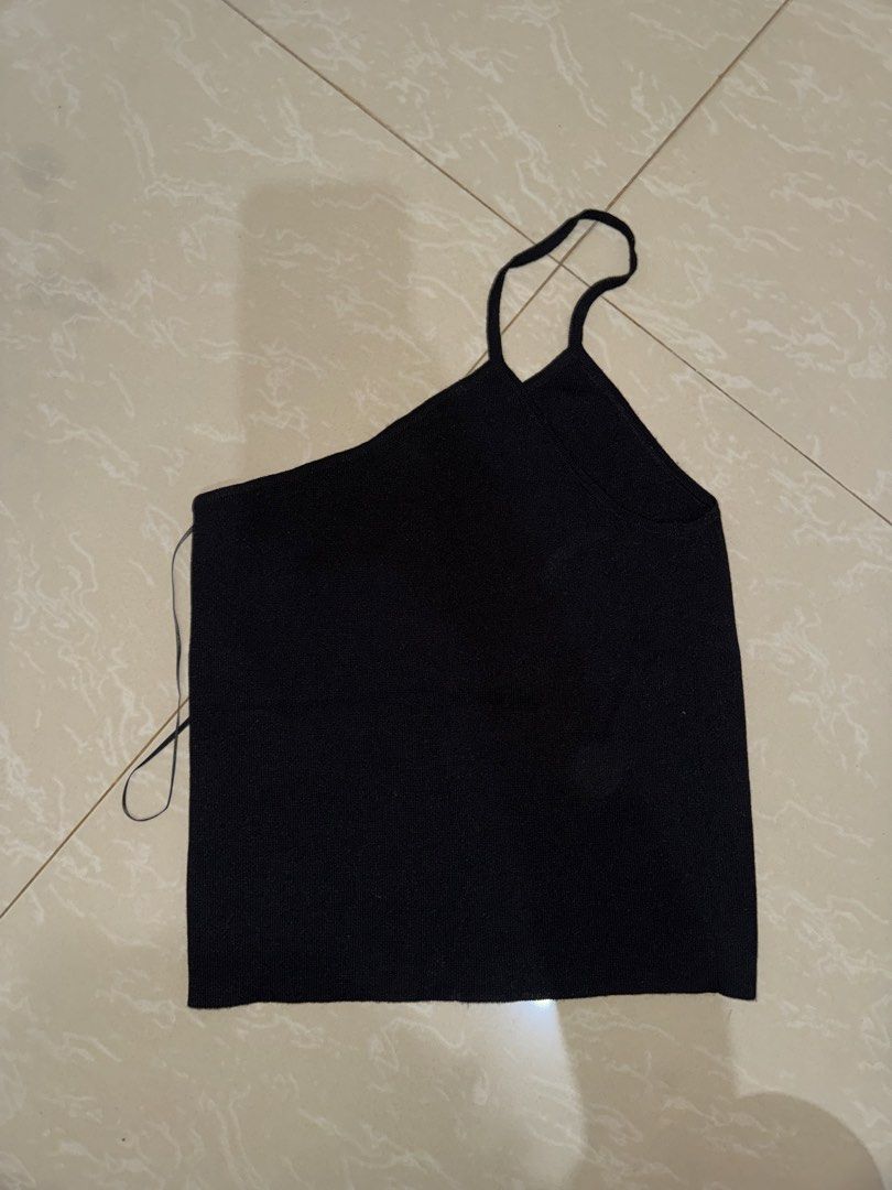 Mango top (Category: Sleeveless) located in Davao. Submitted by twogirlsapparel (Listing ID 1470304400, Image 1). Description: .