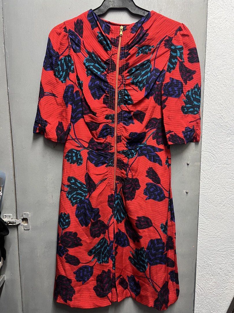 MARC JACOBS (Category: Dresses) located in Dasmarinas. Submitted by jessputrages (Listing ID 1470329688, Image 2). Description: For sale Marc Jacobs Excellent condition No issue 1300 plus shipping fee Pm for more details.