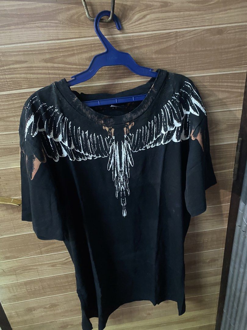 Marcelo burlon (authentic) (Category: Tshirts & Polo Shirts ) located in Malolos. Submitted by piologene (Listing ID 1470306335, Image 2). Description: Small Authentic marcelo burlon Goods pa tela nya .