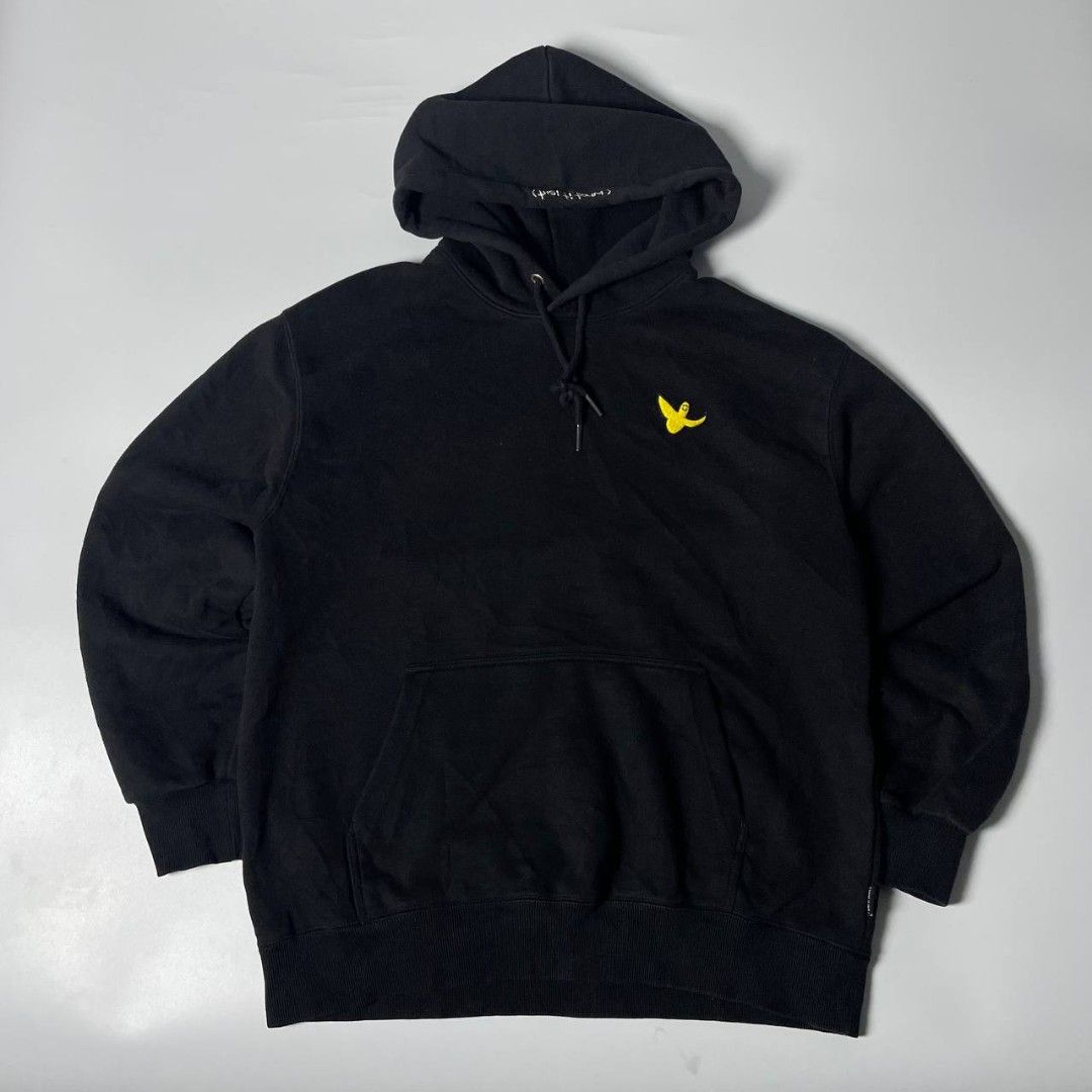 Mark Gonzales (Category: Hoodies) located in Davao. Submitted by archives_co. (Listing ID 1470313371, Image 2). Description: width-23.5 length-28.