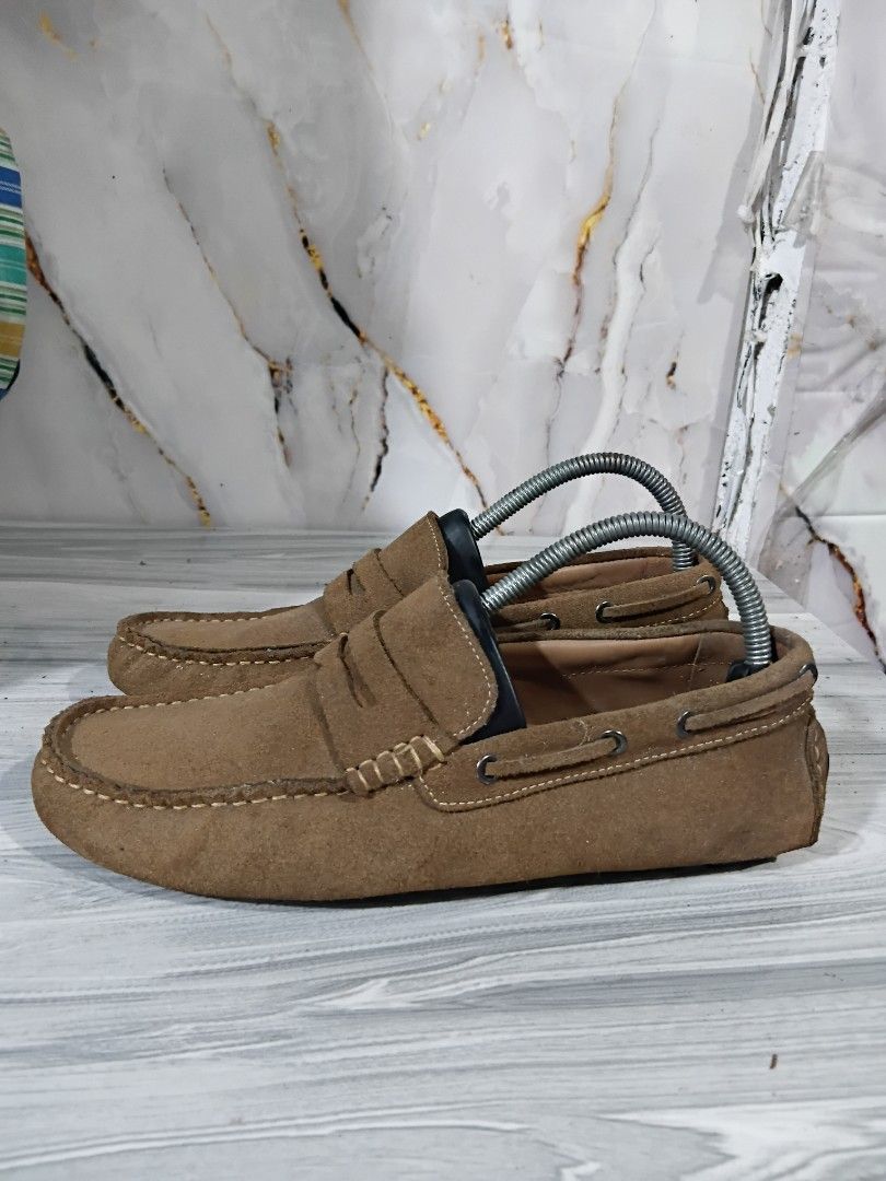 MARKS AND SPENCER LOAFERS SUEDE SIZE 8MEN (Category: Casual Shoes) located in General Mariano Alvarez. Submitted by adonid (Listing ID 1470225251, Image 3). Description: MARKS AND SPENCER LOAFERS SUEDE SIZE 8MEN SIGN OF USAGE LOC. GMA CAVITE PHP 700.