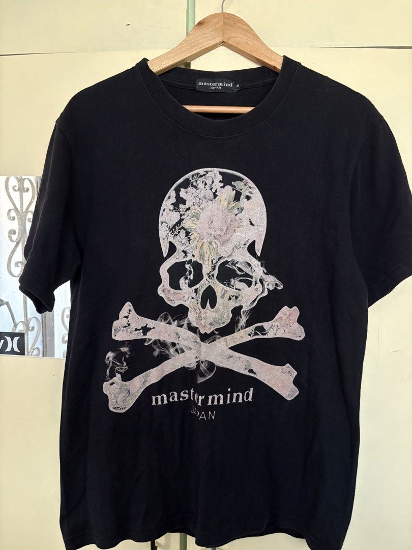 Mastermind Japan Tee (Category: Tshirts & Polo Shirts ) located in Calamba. Submitted by mark_lee17 (Listing ID 1470214421, Image 1). Description: Mastermind Japan Skull Floral Tee Fits Medium MOP: GCASH/Bank Transfer MOD: Lalamove Location: Calamba, Laguna .