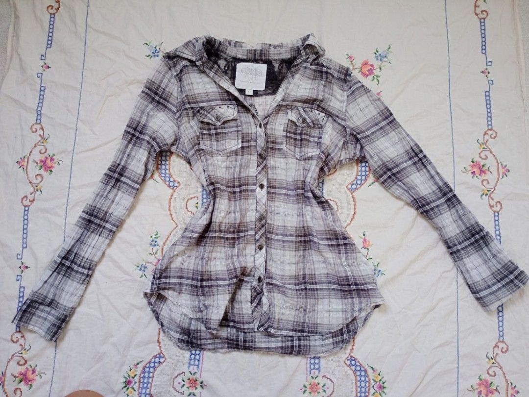 maurices premium plaid button up with rhinestone Cross (Category: Shirts) located in Binan City. Submitted by shayclothies_ (Listing ID 1470268653, Image 1). Description: 🍄 s - l 🍄 no issues/flaws 🍄 good for layering !! 🍄 seller's fave ~ .