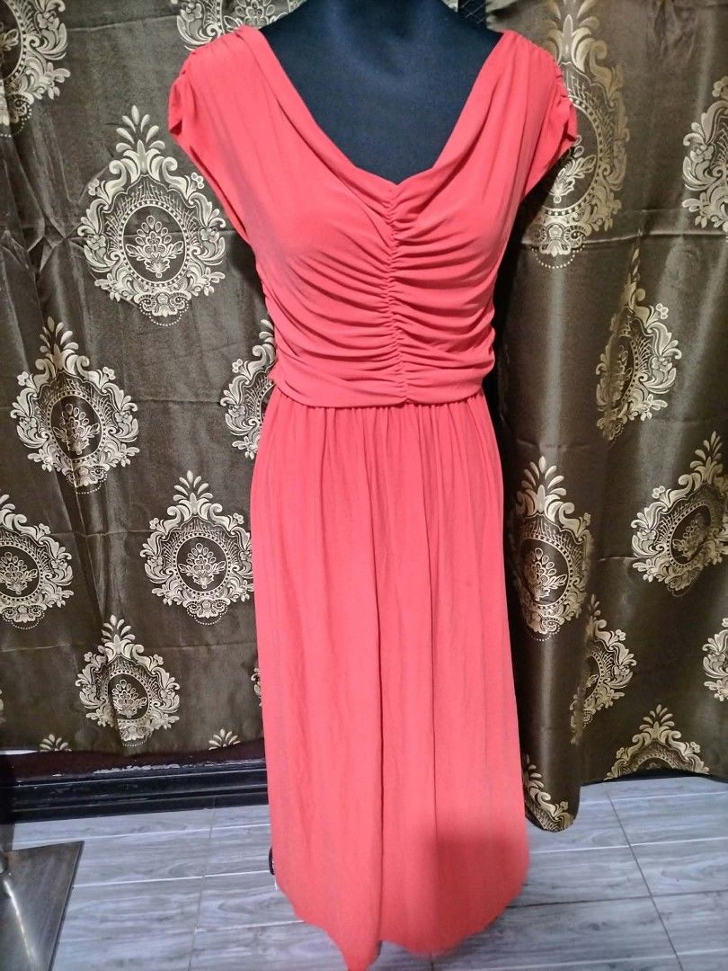 Maxi Dress (Category: Dresses) located in Caloocan City. Submitted by appleblossoms07 (Listing ID 1470276394, Image 1). Description: Brand: above Bust : 31" Length : 52" Stretchable.