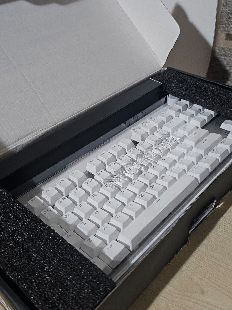 MCHOSE Mix 87 Magnetic Switch Gaming Keyboard (Category: Computer Keyboard) located in Paranaque City. Submitted by mab.villareal (Listing ID 1470150258, Image 3). Description: MCHOSE Mix 87 magnetic switch mechanical gaming keyboard. White keycaps with crisp lettering. TKL layout format. Box included with internal protective foam packing. Unused, brand new. Bought for 6000 pesos, selling 3499 pesos. RFS: extra keyboard .