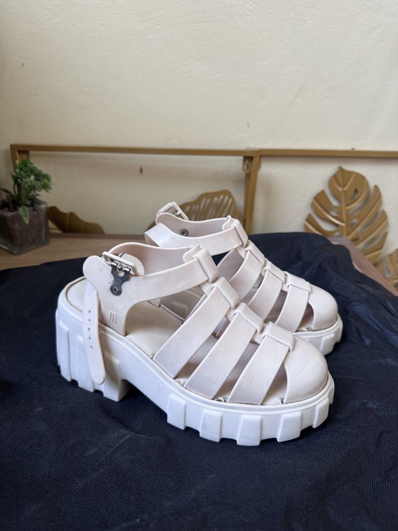 Melissa Megan US6 (Category: Wedges) located in Taguig. Submitted by melissacollection.ph (Listing ID 1470282769, Image 3). Description: SELLING LOW ALSO!! not using anymore.