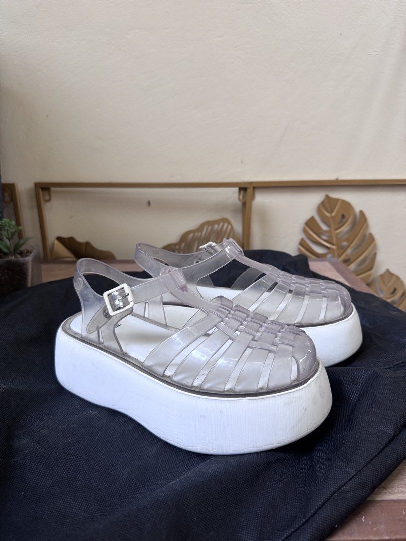 Melissa Possession Plato US6 23.5CM (Category: Wedges) located in Taguig. Submitted by melissacollection.ph (Listing ID 1470282613, Image 3). Description: SELLING LOW!!! used few times only.