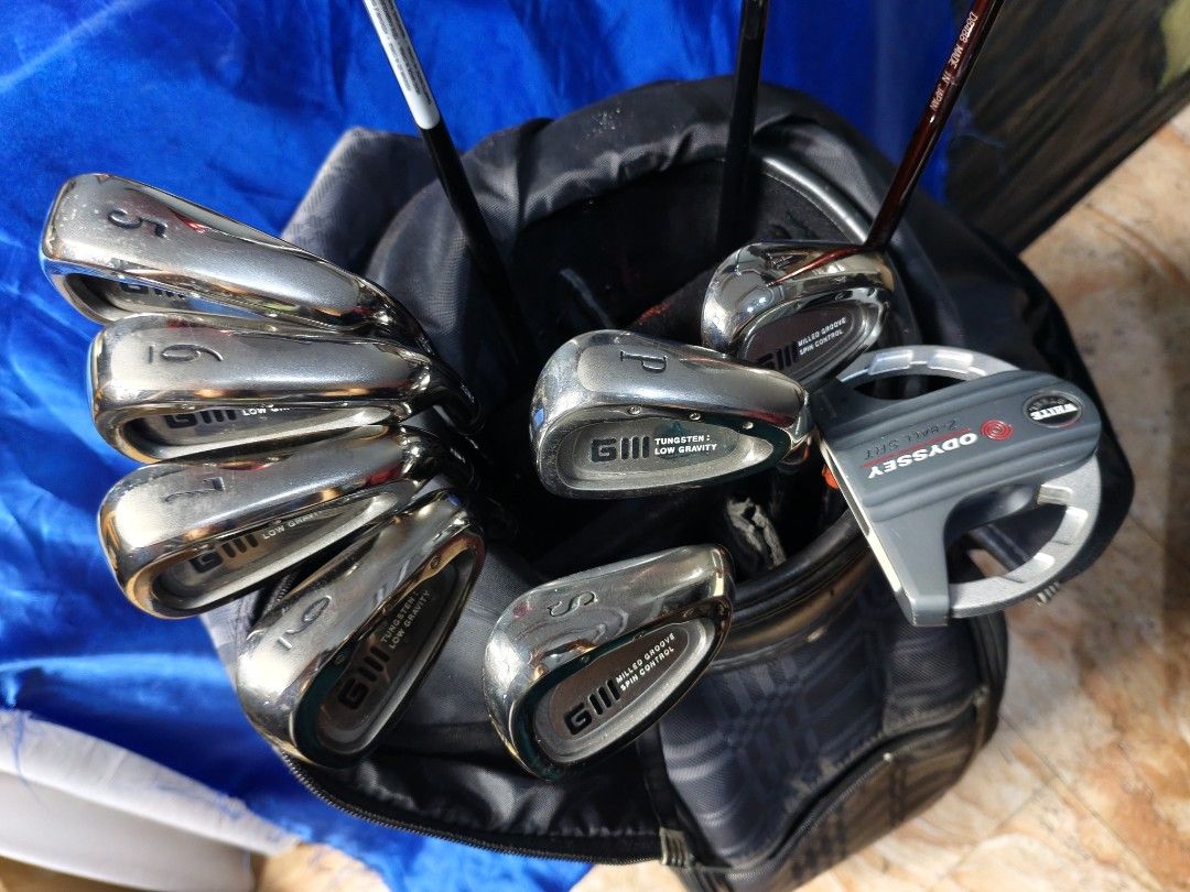 MEN'S GOLF SET-DAIWA G3&NIKE IN SET (Category: Golf) located in Manila. Submitted by meiyeon2 (Listing ID 1470166340, Image 3). Description: DAIWA G3 IRONS 5 6 7 9 AW PW SW NIKE DRIVER AND WOOD ODYSSEY PUTTER DAIWA HYBRID.. R FLEX RIGHT HANDED CLUB. COMES WITH JANDIRO KOREAN BRAND GOLF BAG...