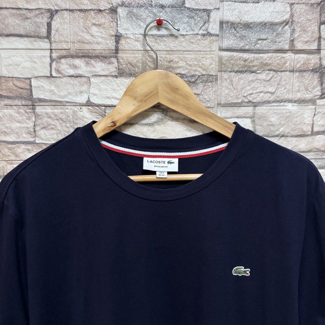 Men’s Lacoste Dark Navy T-shirt (Category: Tshirts & Polo Shirts ) located in Bacolod City. Submitted by treasurehuntsv2 (Listing ID 1470146486, Image 2). Description: Condition – Excellent Color Rate –9.5/10 Flaws – None ✅ Size: Large to XL Dimensions: Width – 21.5 Length – 27 Mine – 1300.