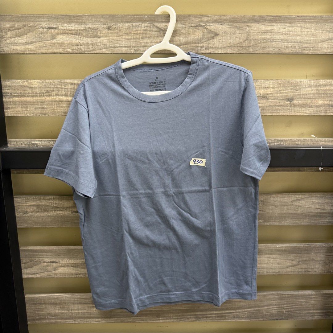 [Mens] Muji Blue Shirt (Category: Tshirts & Polo Shirts ) located in Mandaluyong City. Submitted by bestdressedph2025 (Listing ID 1470241212, Image 1). Description: MOP: GCash MOD: Lalamove/J&T LOCATION: Brgy. Addition Hills, Mandaluyong Discount avail for multiple items. Dimensions in Inches: Shoulder: 18 Bust: 21 Length: 26 Size on Tag: M PM for inquiries!.