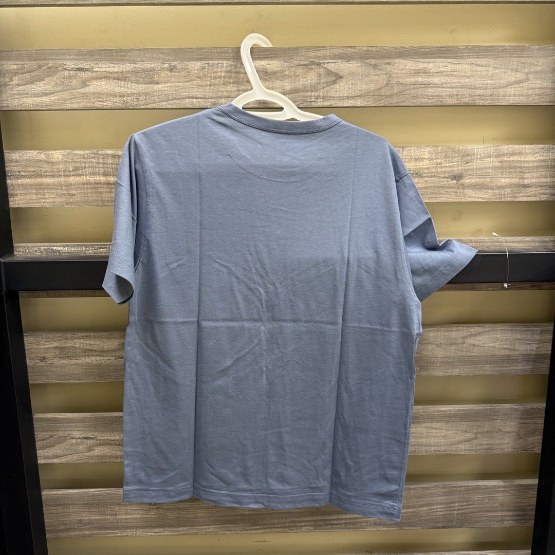 [Mens] Muji Blue Shirt (Category: Tshirts & Polo Shirts ) located in Mandaluyong City. Submitted by bestdressedph2025 (Listing ID 1470241212, Image 2). Description: MOP: GCash MOD: Lalamove/J&T LOCATION: Brgy. Addition Hills, Mandaluyong Discount avail for multiple items. Dimensions in Inches: Shoulder: 18 Bust: 21 Length: 26 Size on Tag: M PM for inquiries!.