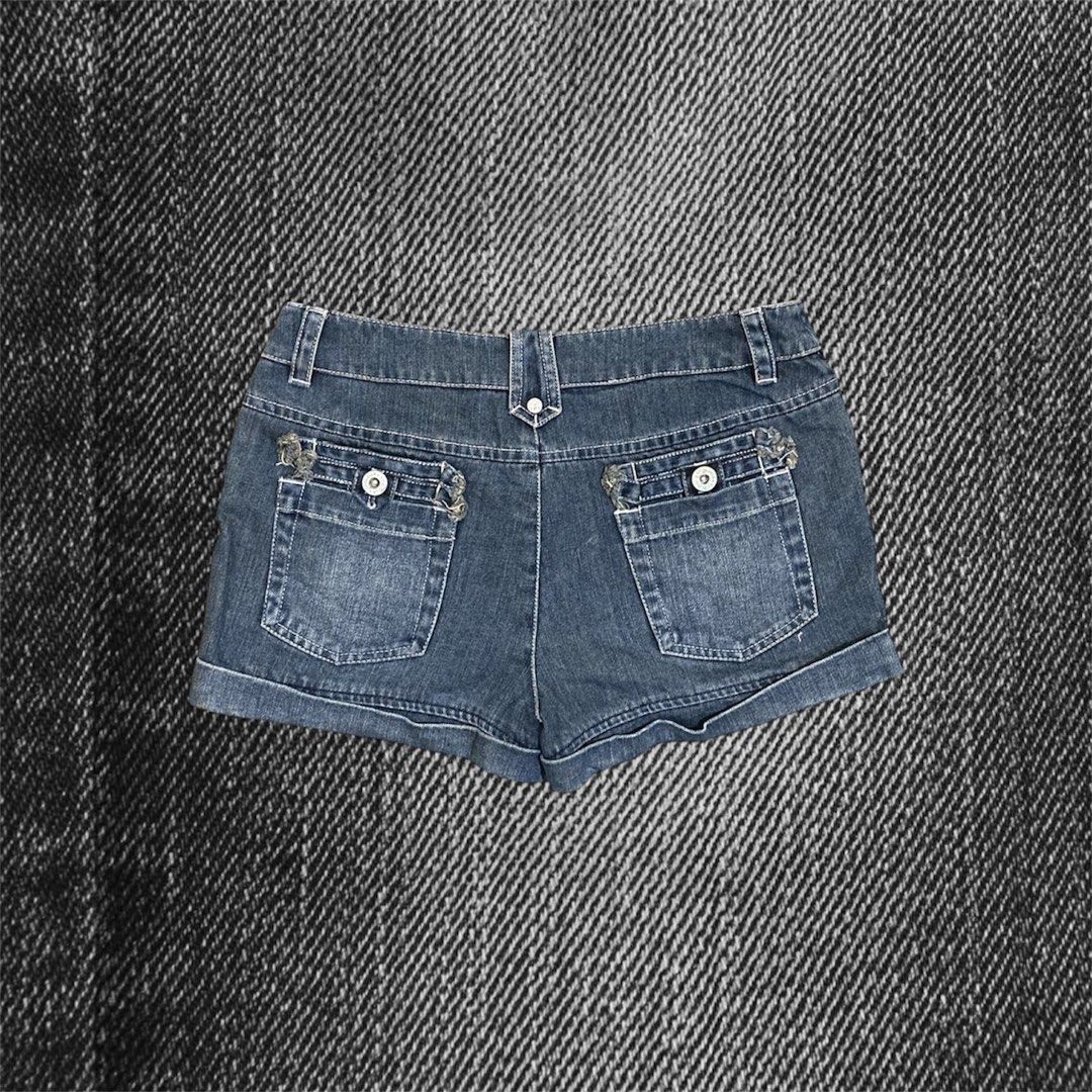 Mid rise cargo blue wash shorts (Category: Shorts) located in Caloocan City. Submitted by blairbyysha (Listing ID 1470314367, Image 2). Description: Size 27 Length 9.5 .