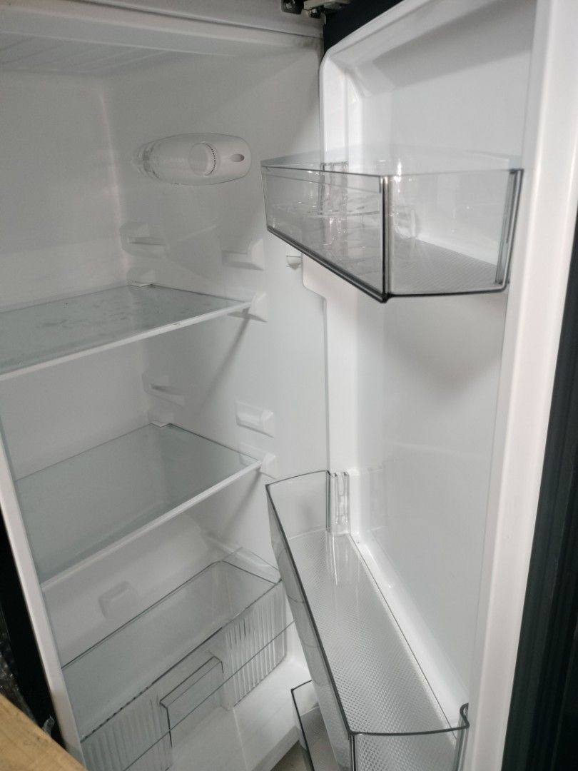 Midea Two Door Refrigerator (Category: Other Home Appliances) located in Caloocan City. Submitted by mce_sales2026 (Listing ID 1470243077, Image 3). Description: Brand: Midea Model: MDRT237FGG28 Type: Two-door refrigerator with a top freezer Color: Black Capacity: 173 liters Midea MDRT237FGG28 Black Two-Door Refrigerator, 173L Capacity, Top-Freezer Design..