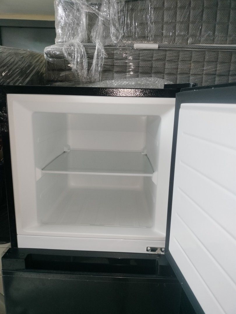 Midea Two Door Refrigerator (Category: Other Home Appliances) located in Caloocan City. Submitted by mce_sales2026 (Listing ID 1470243077, Image 2). Description: Brand: Midea Model: MDRT237FGG28 Type: Two-door refrigerator with a top freezer Color: Black Capacity: 173 liters Midea MDRT237FGG28 Black Two-Door Refrigerator, 173L Capacity, Top-Freezer Design..