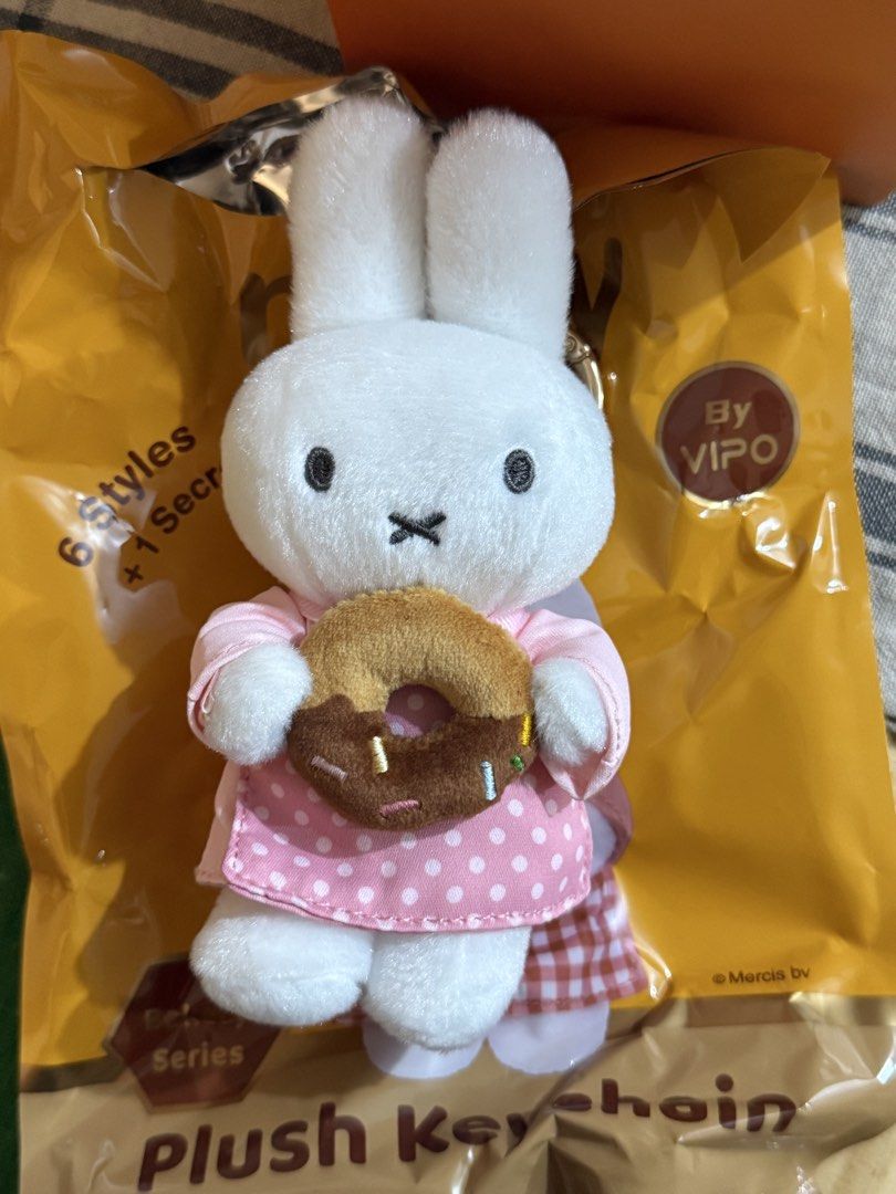 Miffy with Donut Plush Keychain (Category: Plushies & Soft Toys) located in Quezon City. Submitted by ramearc (Listing ID 1470287956, Image 1). Description: - Authentic VIPO Miffy Bakery blind box plush keychain - Design: Miffy with Donut (holding a frosted chocolate donut with sprinkles) - Condition: Newly opened RFS: Not priority Can be swapped to Boris with Toast or Dan with Baguette.