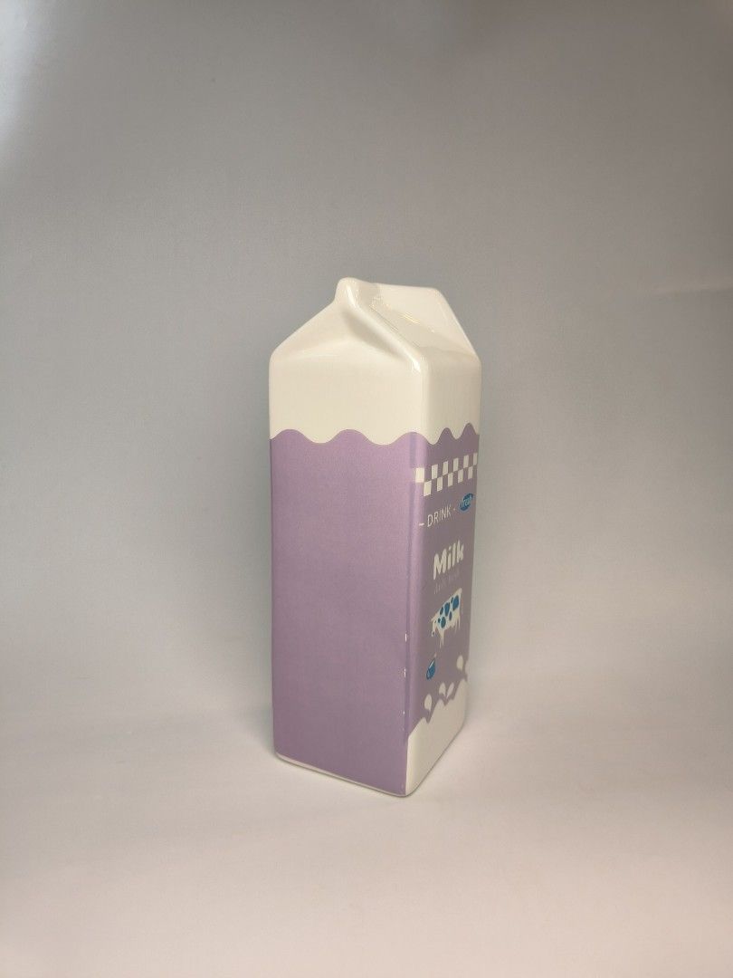 Milk Carton Vase (big) (Category: Vases & Decorative Bowls) located in Cavite. Submitted by phtmt (Listing ID 1470265841, Image 3). Description: These are factory pull-out items, so minor imperfections or flaws may be present. Please manage your expectations..