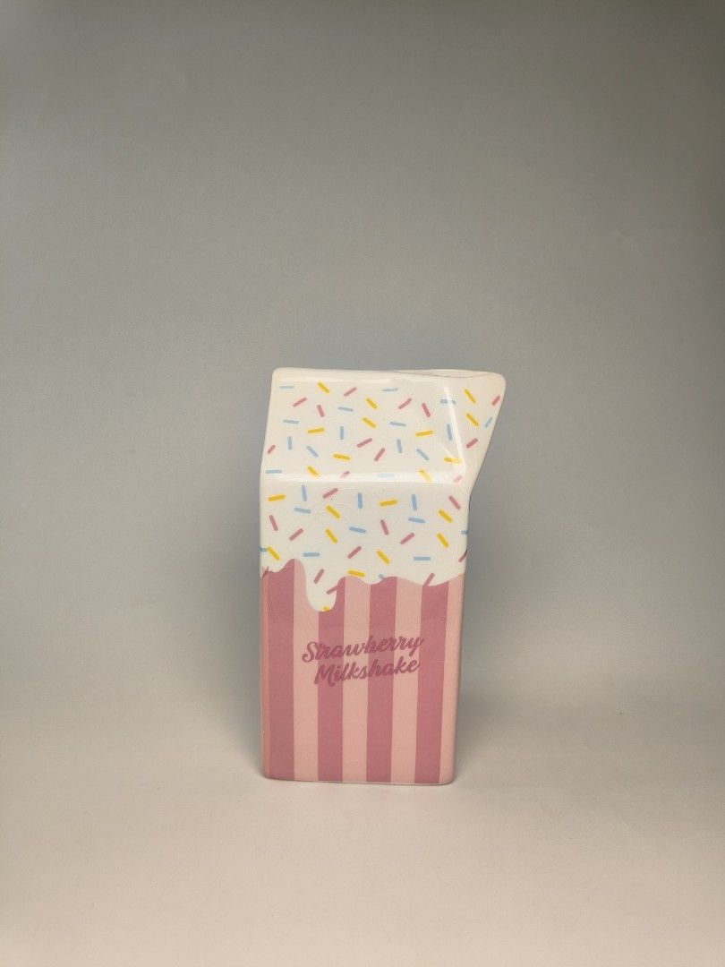 Milkshake Vase (Category: Vases & Decorative Bowls) located in Cavite. Submitted by phtmt (Listing ID 1470265528, Image 1). Description: with crazings These are factory pull-out items, so minor imperfections or flaws may be present. Please manage your expectations..