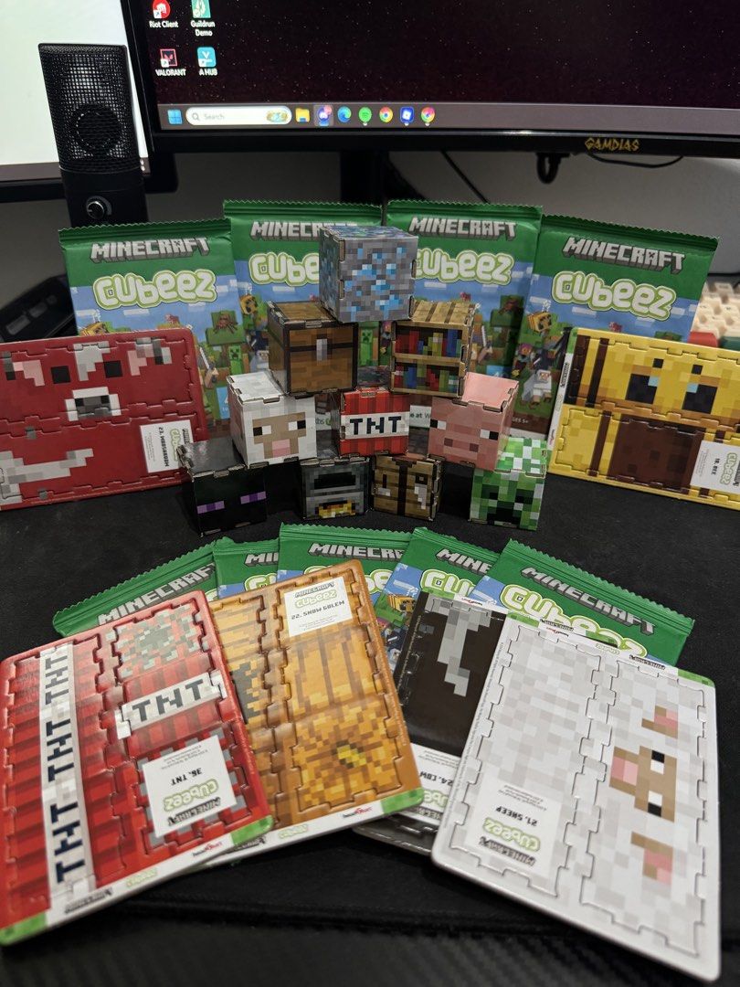 Minecraft Cubeez Sealed Mystery Packs (Category: Lego & Building Sets) located in Manila. Submitted by thaeron (Listing ID 1470315036, Image 1). Description: Minecraft Cubeez Sealed Mystery Packs – ₱80 Each 🎮 Minecraft Cubeez Collectibles for Sale! - Brand New & Sealed - Official Minecraft x Woolworths / BIG W 2025 Collectibles - Originally released in Australia - 40 different Minecraft Cubeez to collect - Each pack contains 1 random Minecraft c