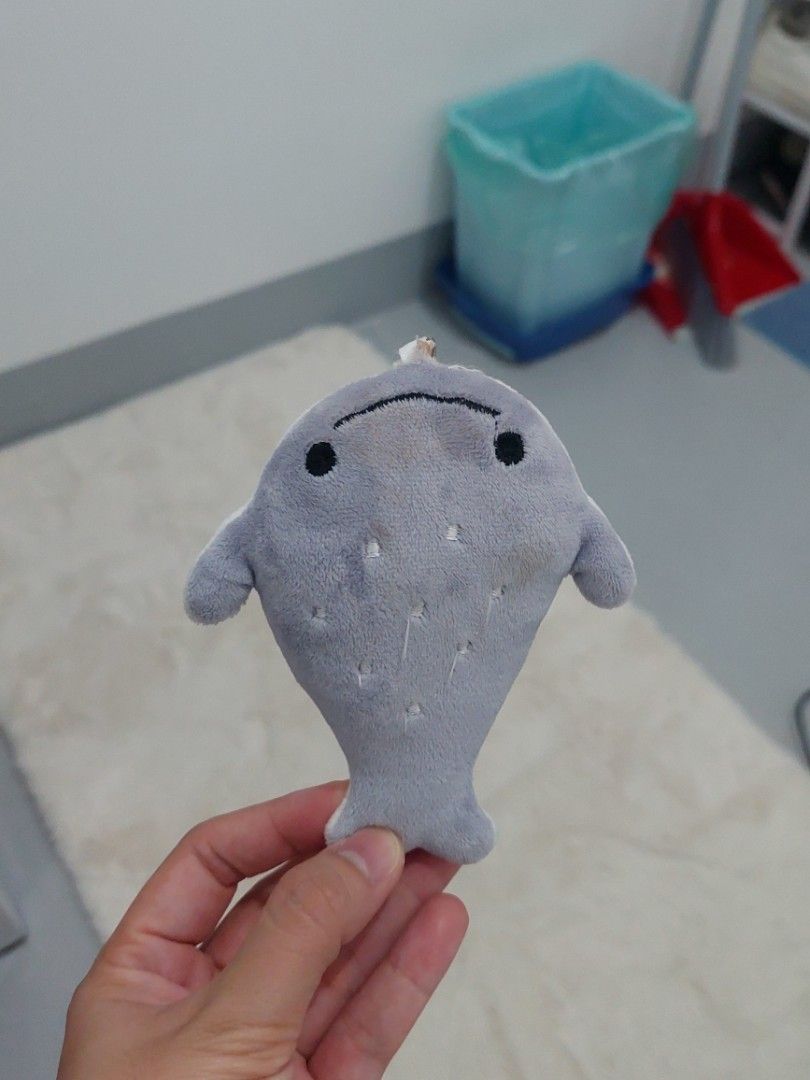 Miniso Cinnamoroll Cherry Plush Keychain (Category: Plushies & Soft Toys) located in Cebu City. Submitted by supernico (Listing ID 1470175051, Image 3). Description: Authentic Miniso Sanrio Cinnamoroll plush keychain holding a red cherry. Super fluffy with original tag and handy blue clip. Perfect for your bags or keys! -With Whale keychain Freebie.