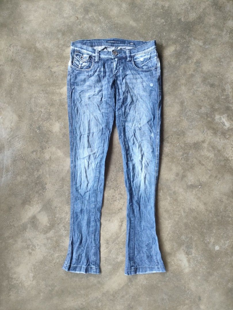 Miss Sixty Bottom Flared Jeans (Category: Jeans) located in Angeles City. Submitted by thestorageroom (Listing ID 1470197971, Image 1). Description: as is where is from japan boxes no holes and scratches orig miss sixty size 26 on tag offer me for more info and dimensions +sf.