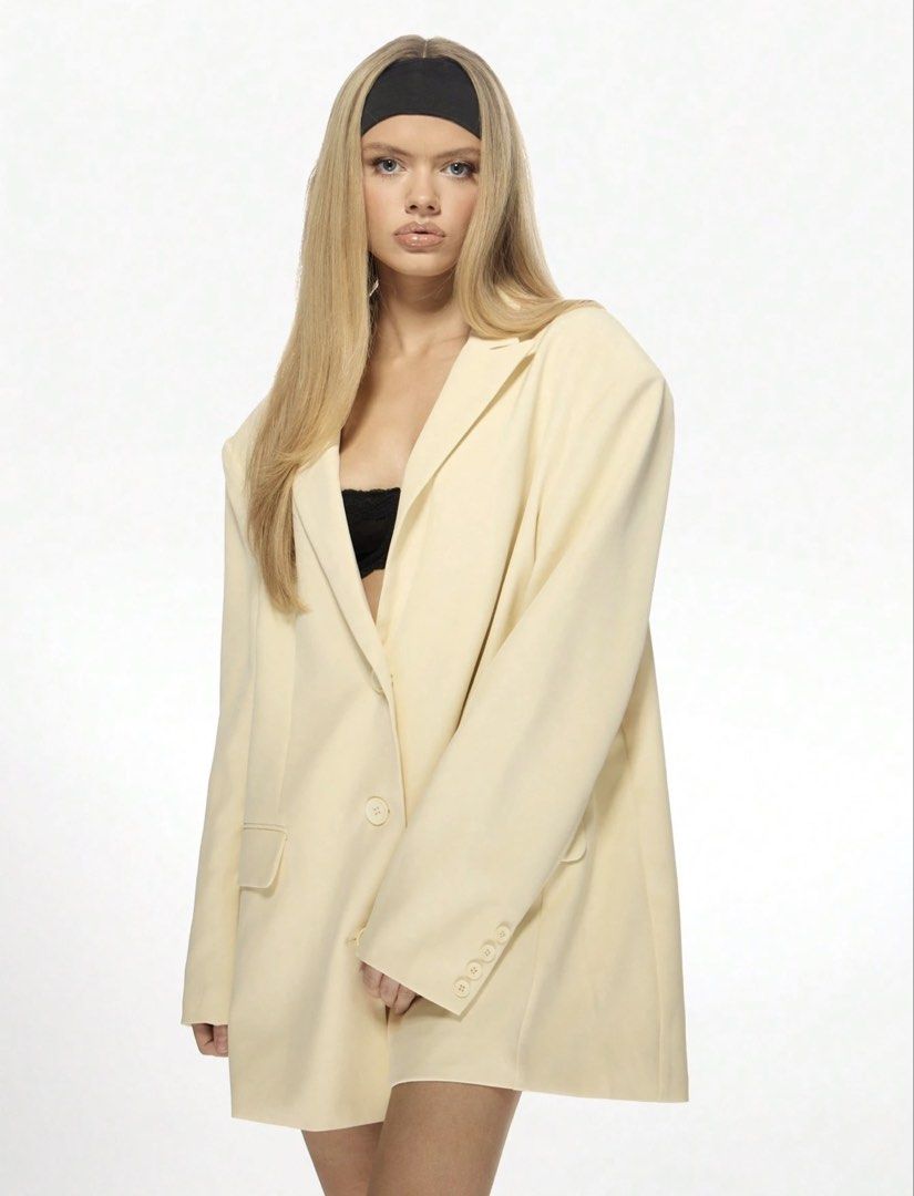 Missguided Oversized Blazer (Category: Coats, Jackets and Outerwear) located in Manila. Submitted by juliaxgamboa (Listing ID 1470172897, Image 1). Description: SUPER HQ!! .