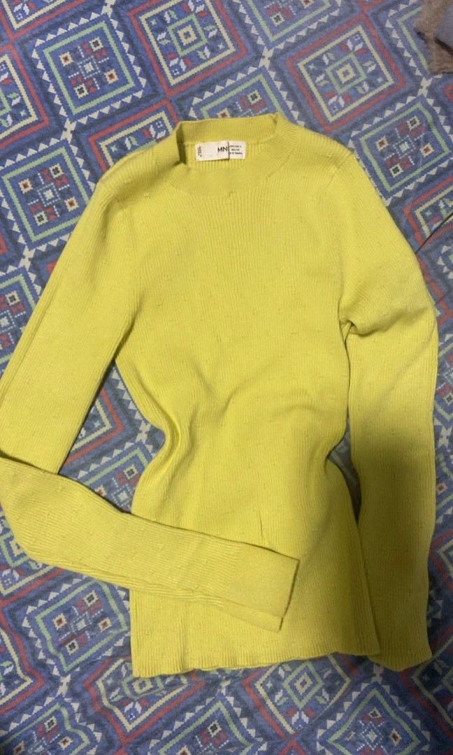 MNGO yellow longsleeves (Category: Longsleeves) located in Subic. Submitted by thriftly.treasure (Listing ID 1470334869, Image 1). Description: Used 2x | likely new| Stretchable | Xs-S.