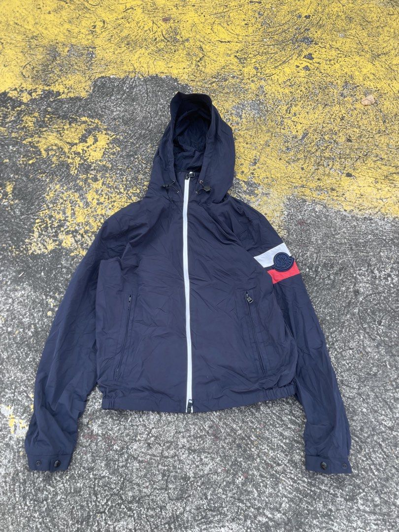 Moncler chevalier guibbotto (Category: Luxury Apparel) located in Alegria. Submitted by deniseeee.21 (Listing ID 1470211440, Image 1). Description: Authentic size 3 No flaws .