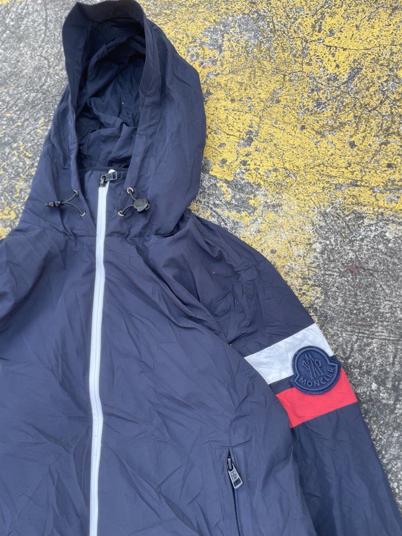 Moncler chevalier guibbotto (Category: Luxury Apparel) located in Alegria. Submitted by deniseeee.21 (Listing ID 1470211440, Image 3). Description: Authentic size 3 No flaws .