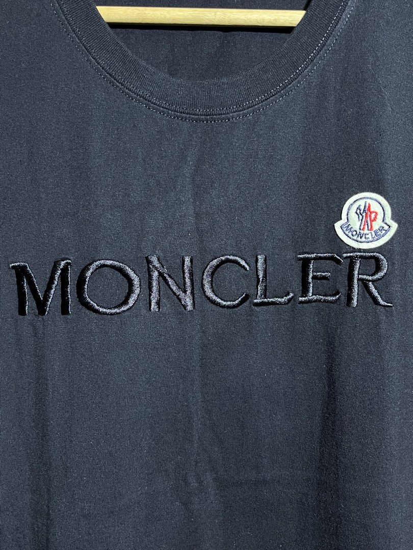 MONCLER SHIRT (Category: Tshirts & Polo Shirts ) located in Dumaguete. Submitted by kingepoy (Listing ID 1470175449, Image 3). Description: Medium Width 21 / Length 28 Excellent condition 9.8/10 Color rate No issues .