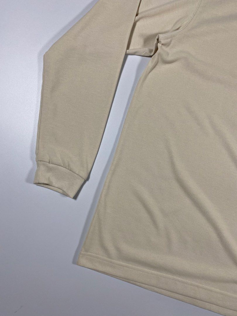 Montbell Wickron T Lakeshore Longsleeve (Medium) (Category: Activewear) located in Porac. Submitted by pepasoutdooressentials (Listing ID 1470223755, Image 3). Description: Montbell Wickron T Lakeshore Longsleeve (Medium) - Lightweight and breathable fabric vents heat and moisture - Offers odor control to keep you feeling fresh Dimension Width: 21" Length: 26" Condition: Like new Issue: None See pics for more details Color may vary due to lightin