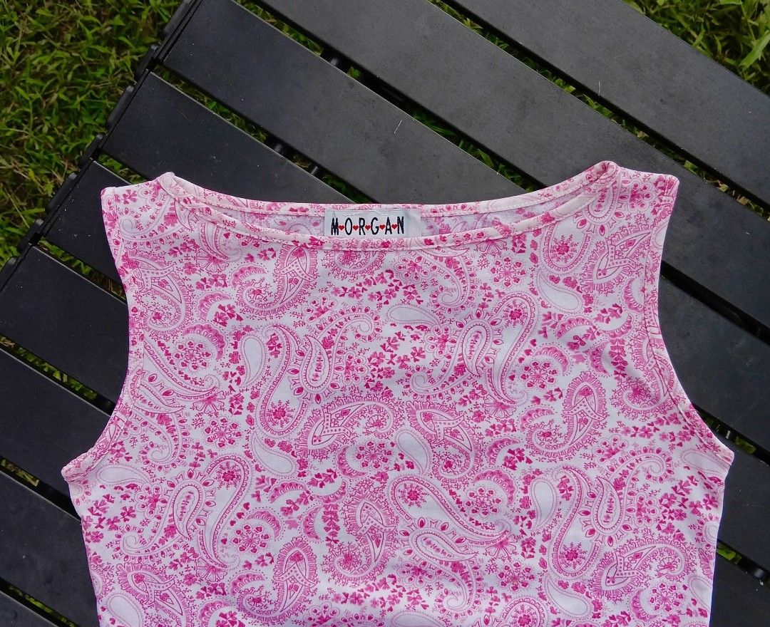MORGAN DE TOI PAISLEY TOP (Category: Sleeveless) located in San Carlos City. Submitted by noynoy11 (Listing ID 1470273265, Image 3). Description: MORGAN DE TOI PAISLEY TOP✅ FITS XS 15.5-16 x 17.5 Like new - No issues 700 + Ship✅.
