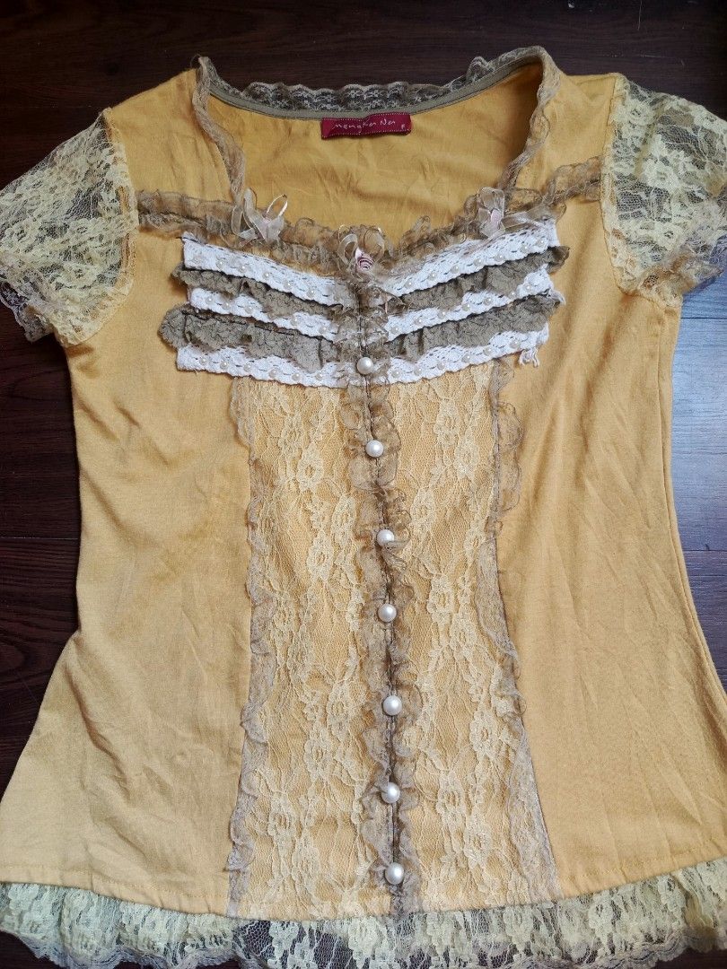 Mori Kei Top/Baby doll (Category: Blouses) located in Manila. Submitted by louz3rrr (Listing ID 1468955153, Image 2). Description: 🪽2 tops for only ₱200, size M. plss take these outtaof my closetTT.