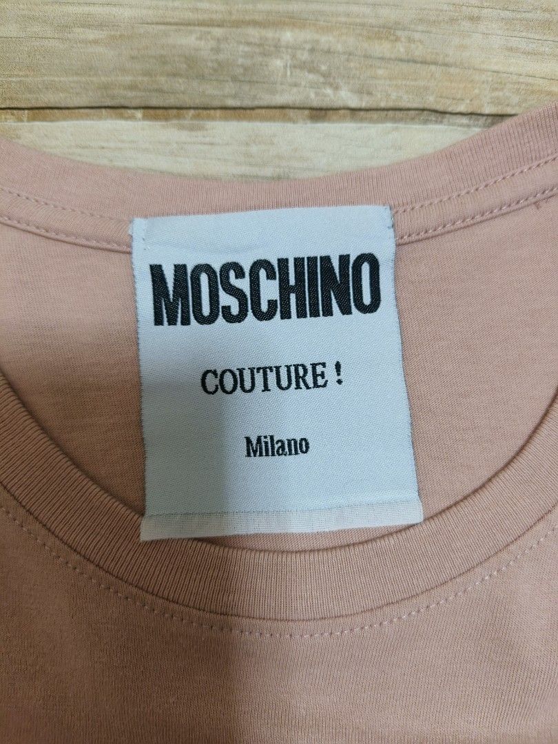 Moschino shirt (Category: Shirts) located in Siniloan. Submitted by talktotheroses (Listing ID 1470295215, Image 2). Description: unisex no issue.