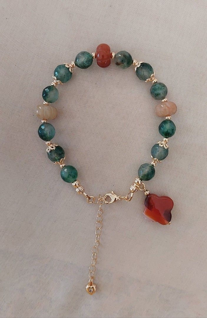 Moss Agate & Pumpkin Jade Bracelet (Category: Bracelets) located in Gapan. Submitted by purseofjune (Listing ID 1470215339, Image 2). Description: .