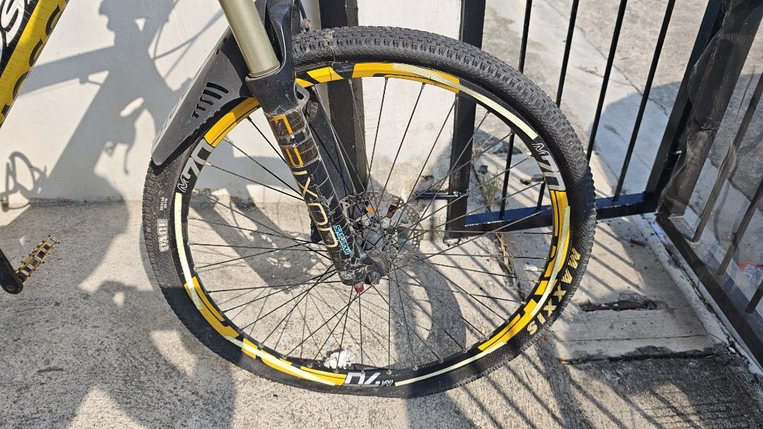 MOSSO MTB HARD TAIL SEE IMAGES (Category: Bicycles) located in Cavite. Submitted by ronpyds92 (Listing ID 1470208904, Image 3). Description: decluttering po. yun po reason for sale. see umages po. mosso po ito legit po. used na. pickup mo nlng po. dito ako sa phirst park homes tanza, tanauan tanza cavite..