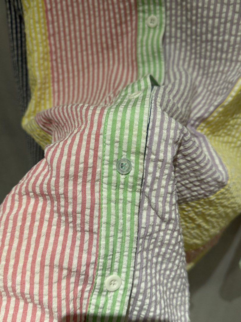 Multicolor Oversized Longsleeved Polo (Category: Longsleeves) located in Makati City. Submitted by josbd (Listing ID 1470337707, Image 3). Description: Multicolor Oversized Longsleeved Polo Fits S-XL Oversized fit Thrifted Has 1 different button and small stain (swipe to see).