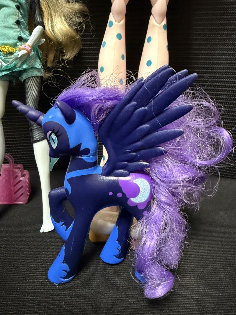 My Little Pony G4 Nightmare Moon (Category: Kids Toys) located in Davao. Submitted by riccirici (Listing ID 1470210409, Image 2). Description: My Little Pony G4 Nightmare Moon Hair needs restyling Price 1,500 php Sf 89 php J&T Gcash.