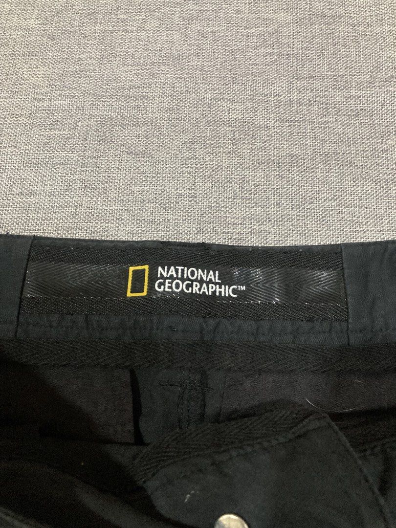 National Geographic Short (Category: Shorts) located in Zamboanga. Submitted by deensthrifting (Listing ID 1470286785, Image 2). Description: National Geographic Short Size 30 on tape 9/10 Color rate or better No issues Need wash -750+shipping fee Loc:Mindanao.