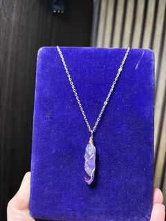 (Category: ) located in . Submitted by berndale_closet (Listing ID 1470170889, Image 1). Description: .