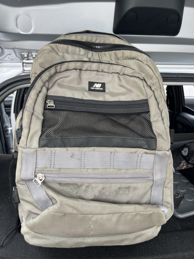 NB Backpack (Category: Backpacks) located in Pulau Langkawi. Submitted by azfarazhar11 (Listing ID 1470237142, Image 1). Description: RM 160 include postage tiada koyak jauh boleh pos, dekat boleh jumpa di npark, batu uban, penang.